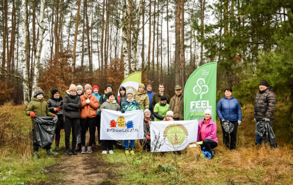 Akcja sprzątania lasu w Bydgoszczy na osiedlu Osowa Góra